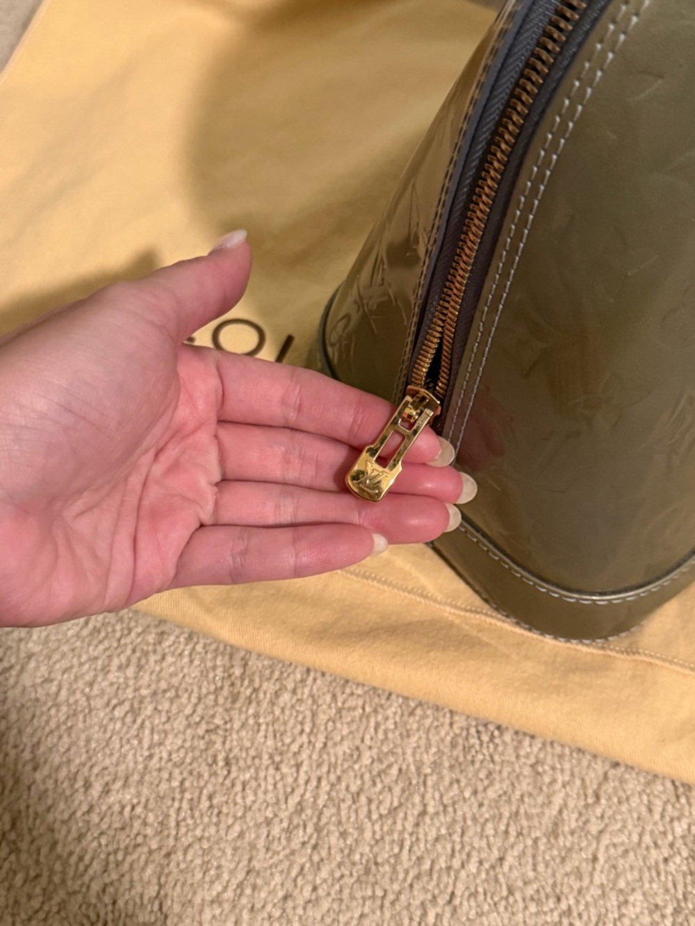 Louis Vuitton Olive Green Alma PM Monogram Vernis Satchel with Gold Hardware - Picture 6 of 10